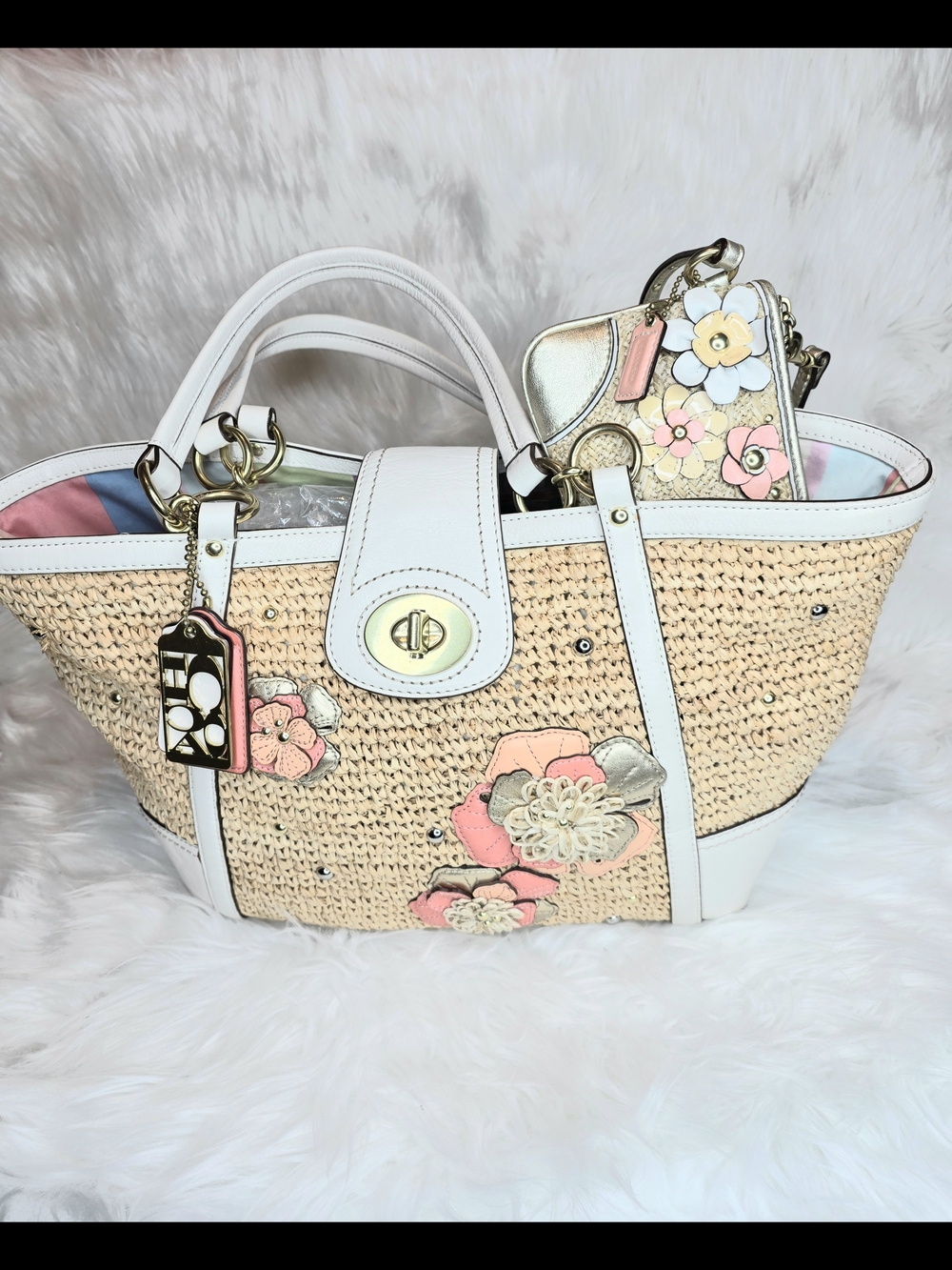 Coach Hamptons LE 2pcs Straw Flower Tote & Wristlet Set Coral Appliqué Floral - Picture 15 of 15